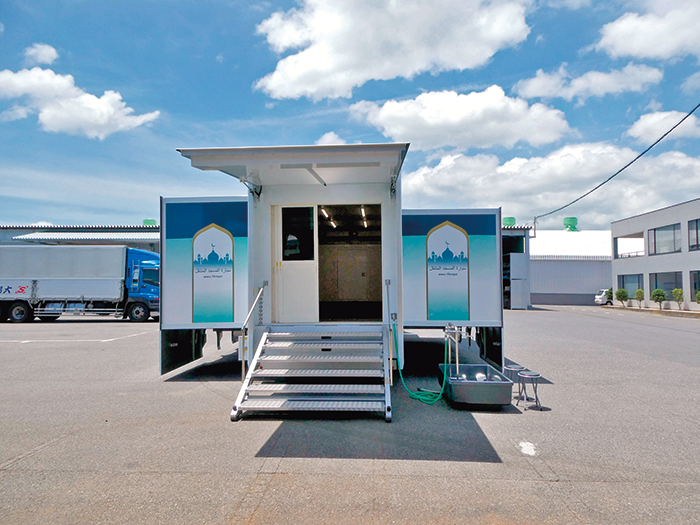 移動モスク車(両側拡幅) 物流車、移動理美容車、移動店舗車、移動販売車、移動金融車の開発・製造のエキスパート オオシマ自工